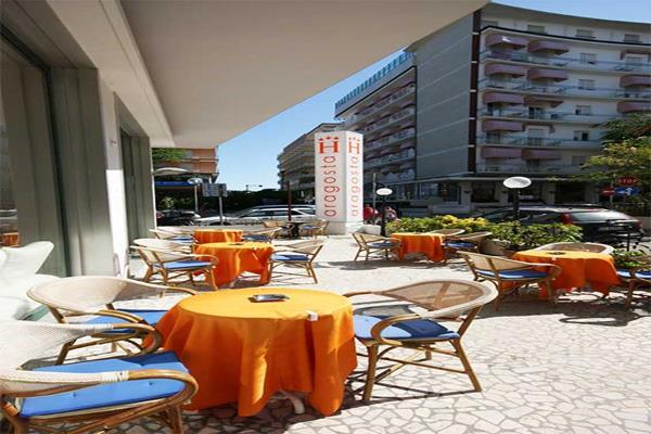 Hotel Aragosta Cattolica Exteriör bild